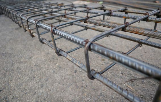Jakie pręty na zbrojenia schodów, co warto wiedzieć przed zakupem